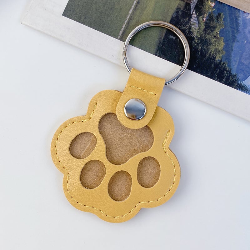 🔥LAST DAY 49% OFF - 🐾Pet Paw Shaped Leather Keychain